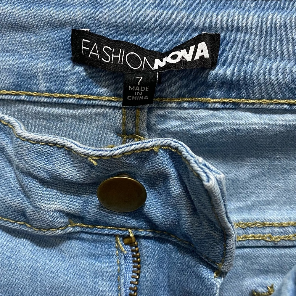 Fashion nova jeans